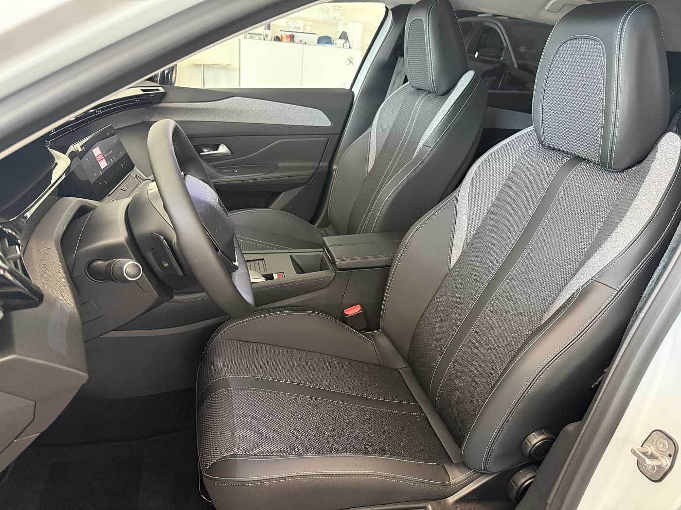 Peugeot 308 – 1.5 BlueHDi 130 CV EAT8 Allure  