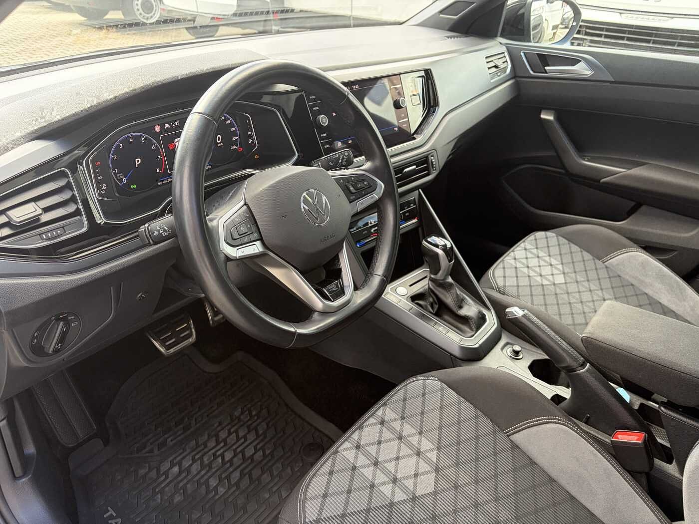 Volkswagen Taigo – 1.0 TSI 115 CV DSG R-Line  