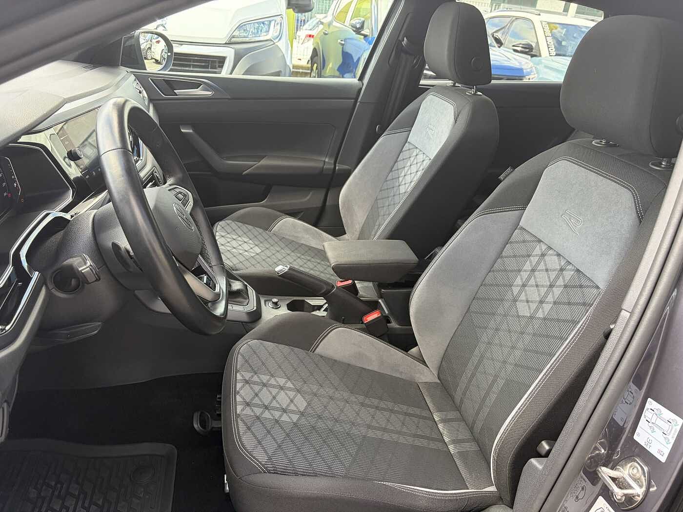 Volkswagen Taigo – 1.0 TSI 115 CV DSG R-Line  