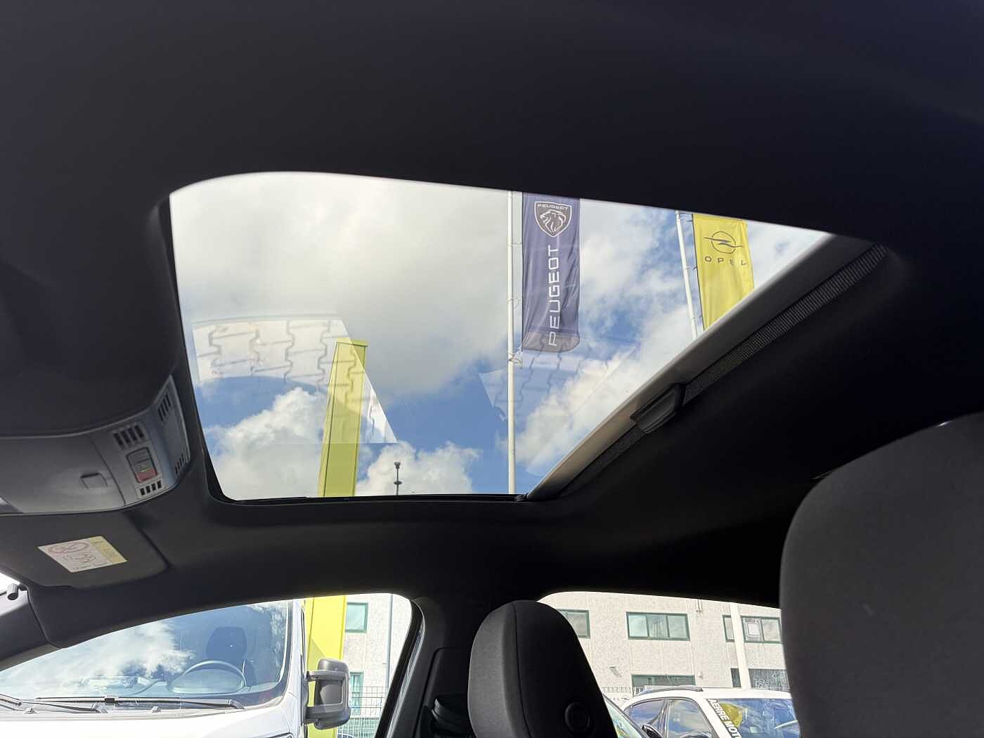 Volkswagen Taigo – 1.0 TSI 115 CV DSG R-Line  
