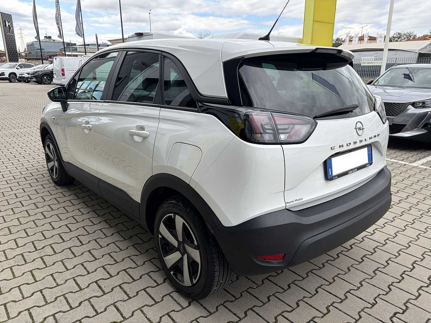 Opel Crossland –  