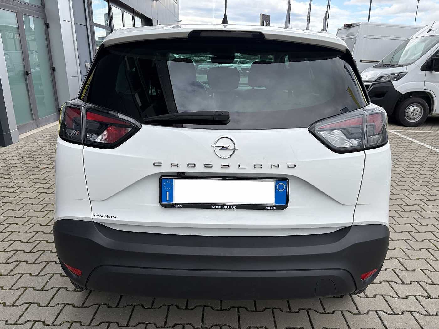 Opel Crossland –  