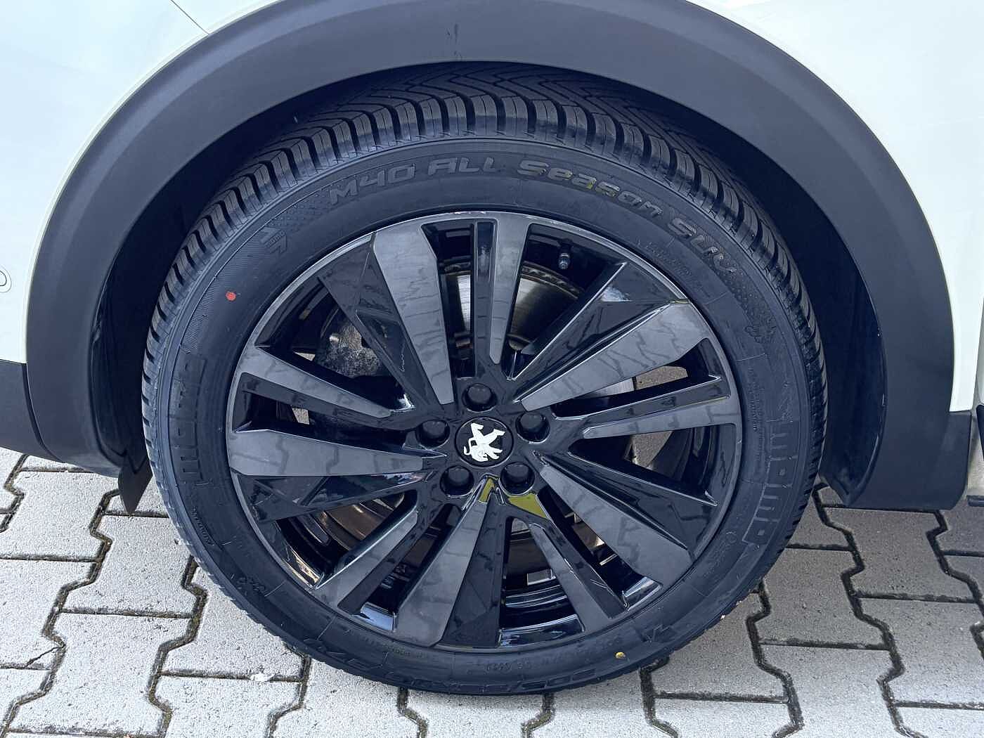 Peugeot 3008 – Hybrid 225 e-EAT8 GT  
