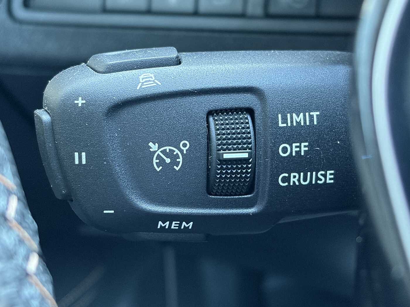 Peugeot 3008 – Hybrid 225 e-EAT8 GT  