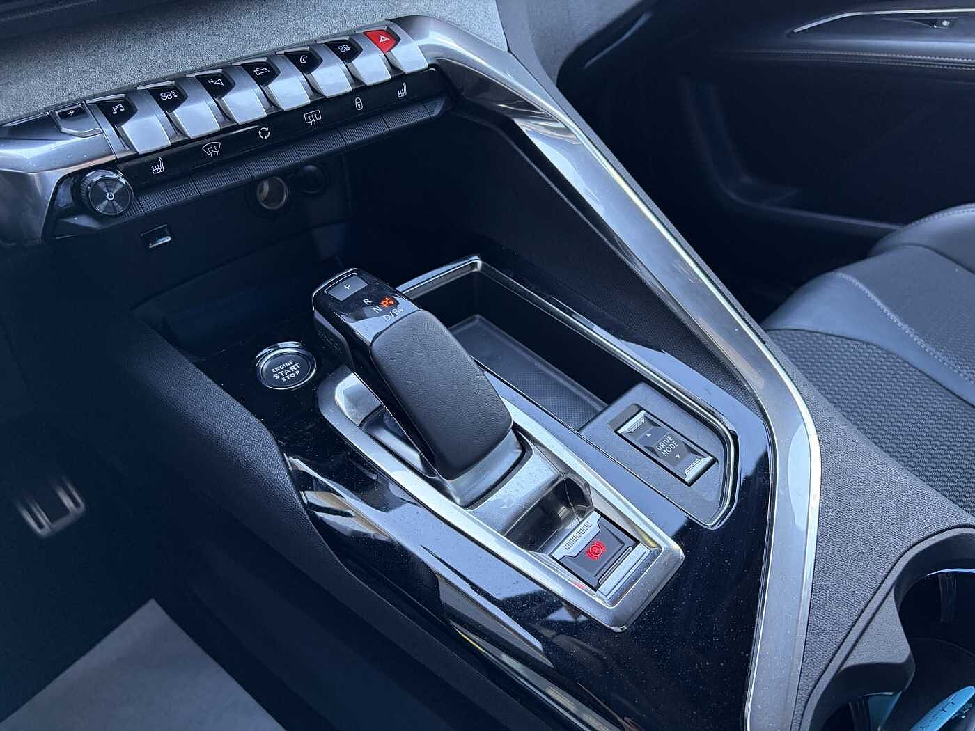 Peugeot 3008 – Hybrid 225 e-EAT8 GT  