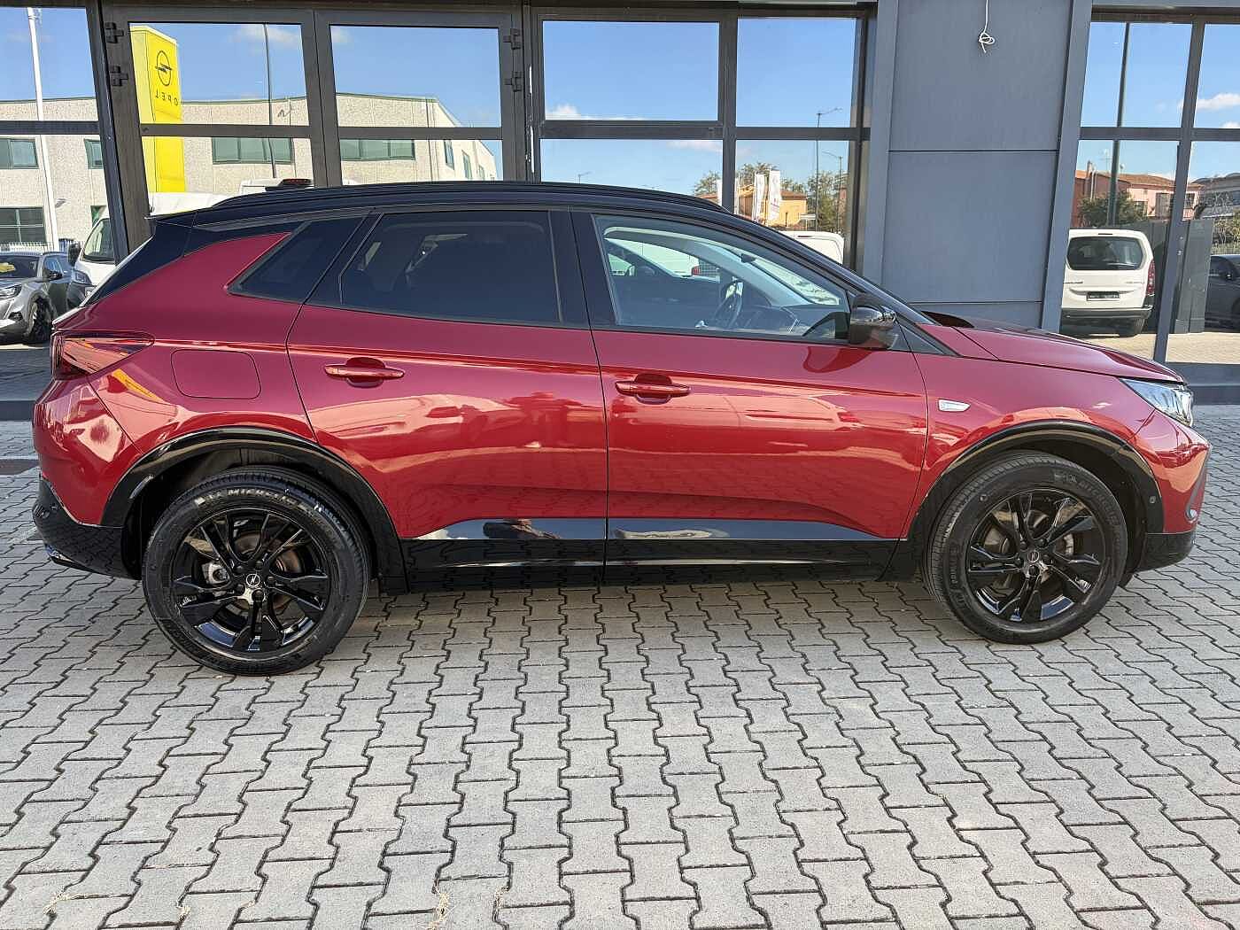 Opel Grandland – 1.2 Turbo 130 CV EAT8  GS Line  