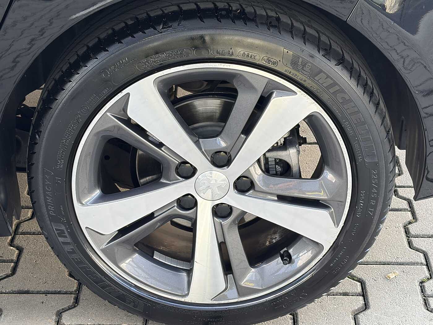 Peugeot 308 – 1.2  130 CV GT Line  