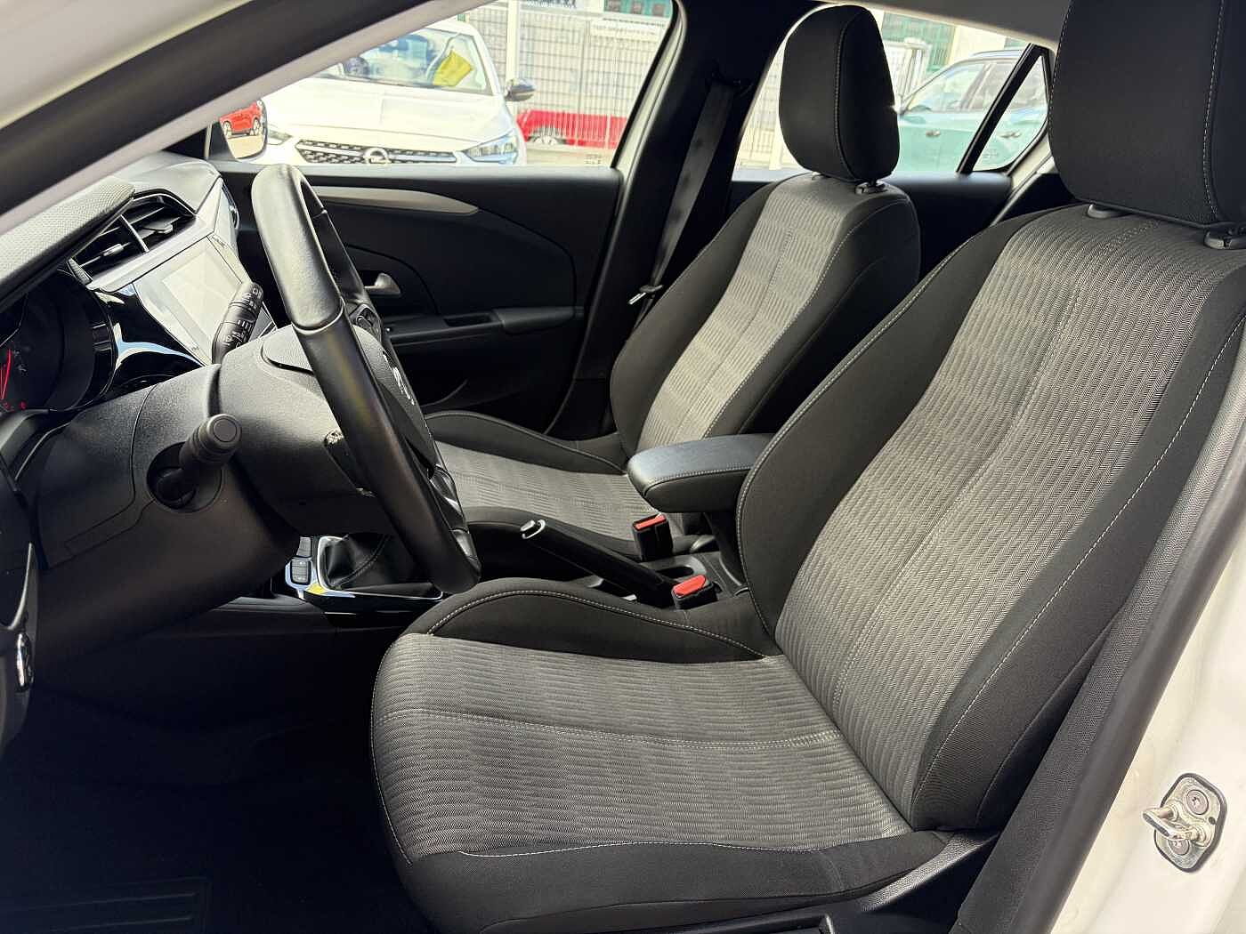 Opel Corsa – 1.2 Edition  