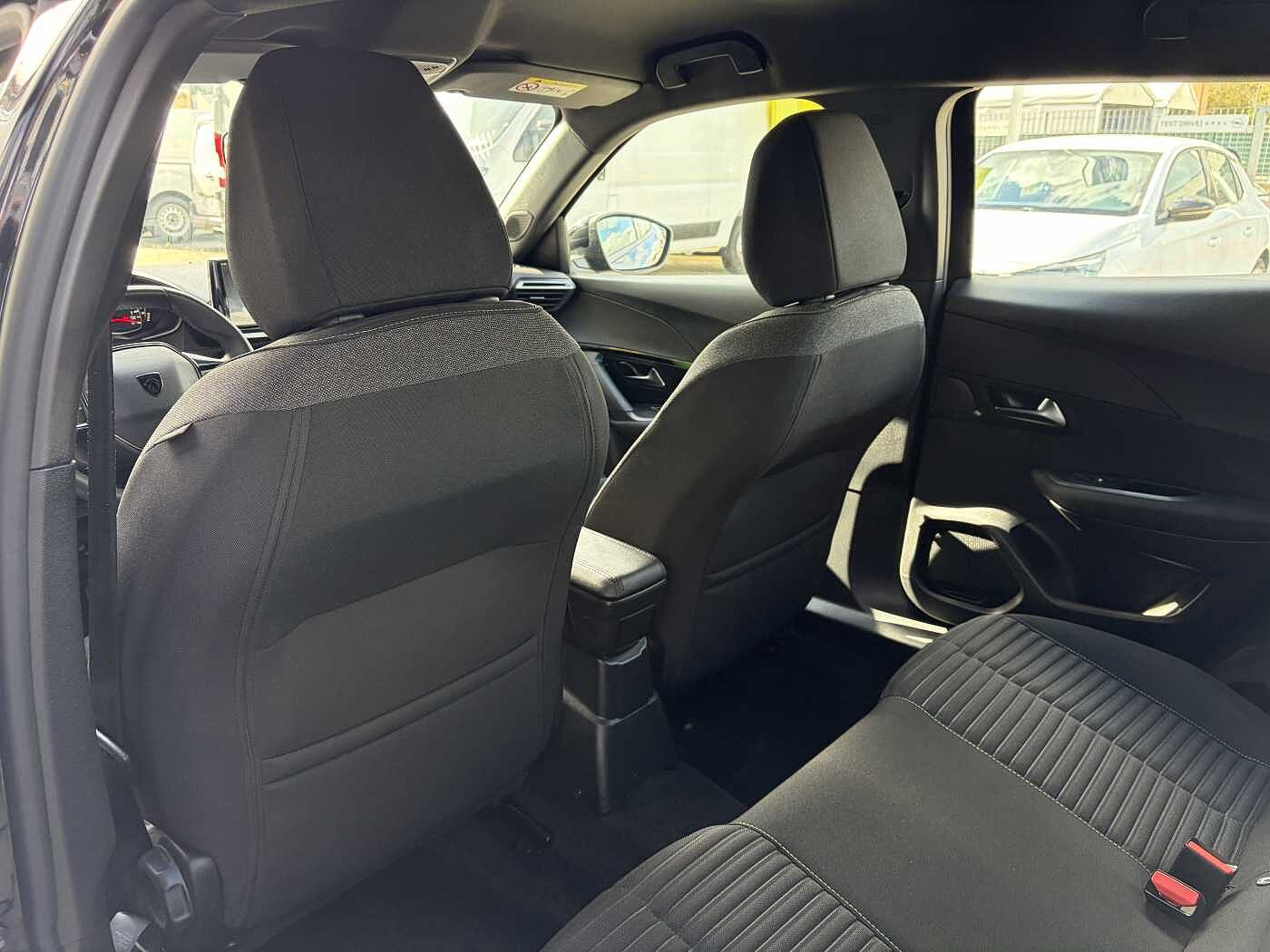 Peugeot 2008 – 1.2 PureTech 100 CV Active  