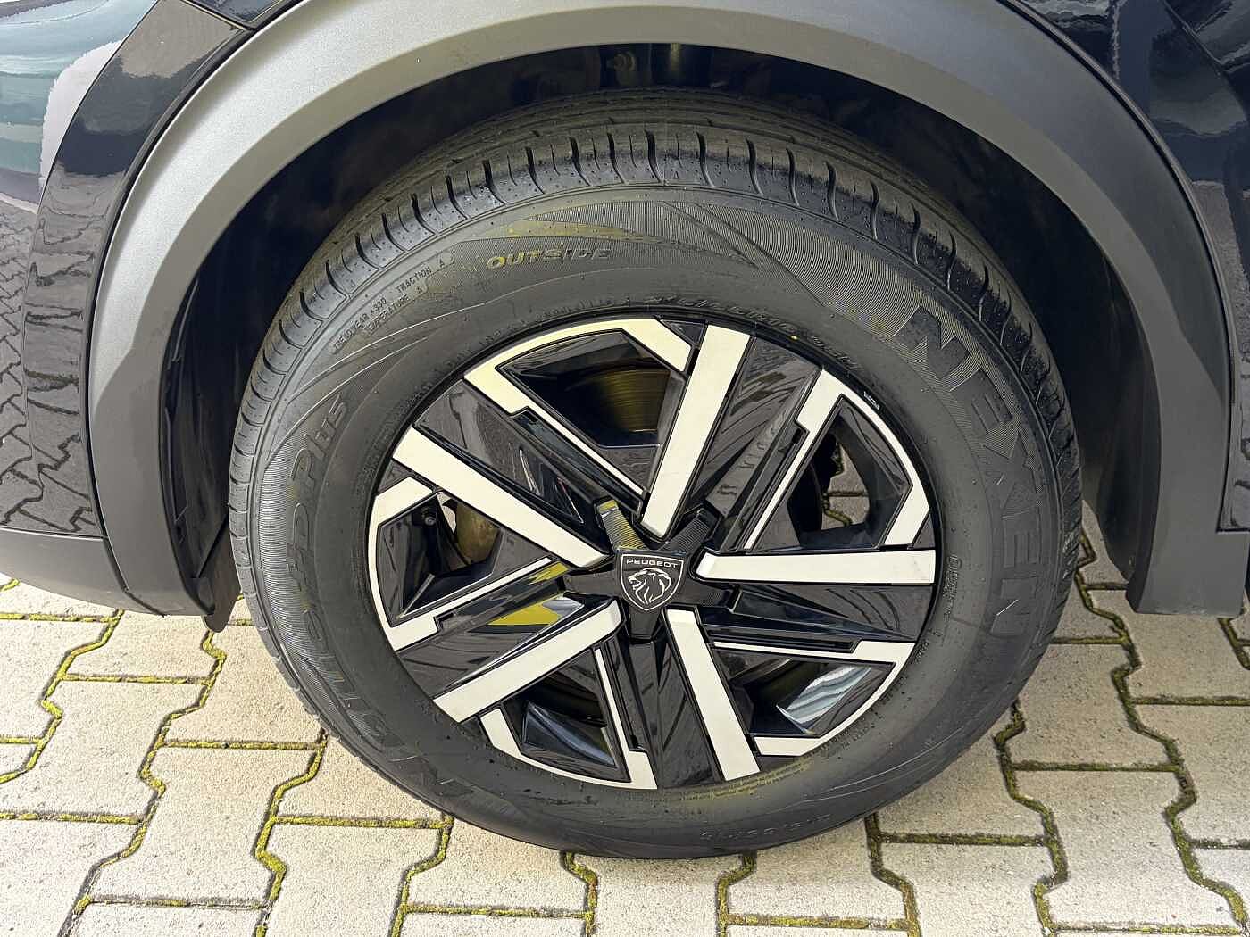 Peugeot 2008 – 1.2 PureTech 100 CV Active  