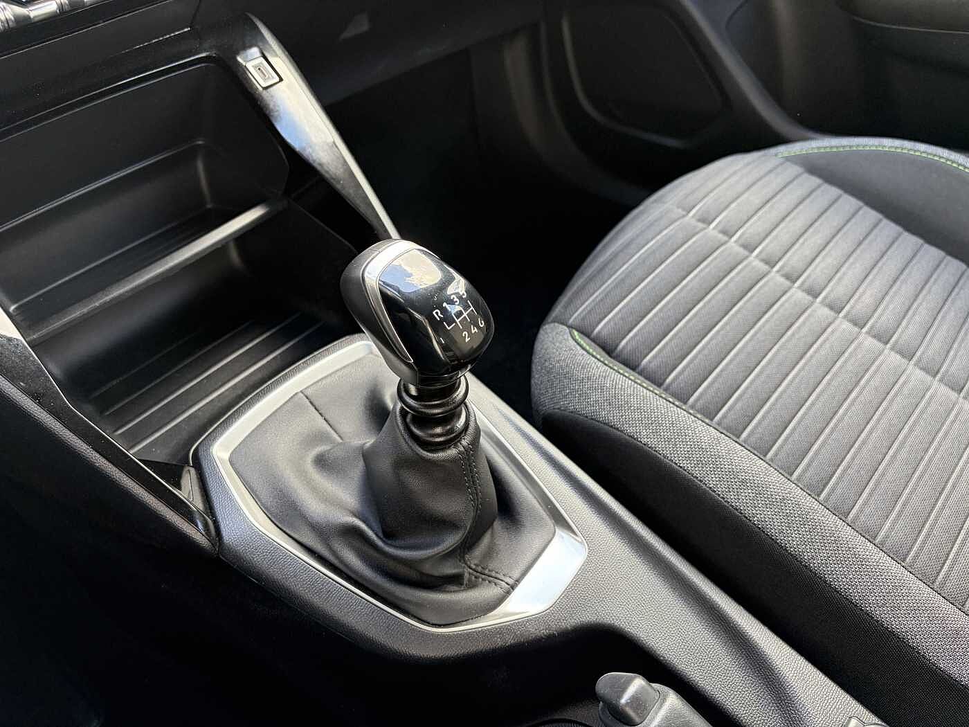 Peugeot 2008 – 1.2 PureTech 100 CV Active  