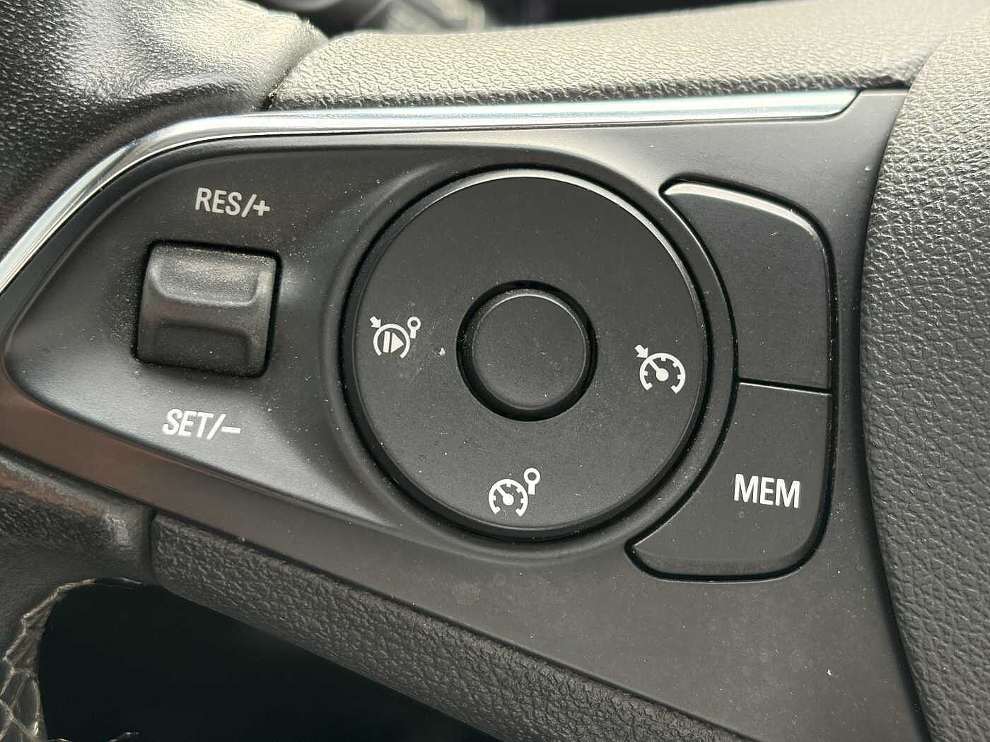 Opel Crossland – 1.5 ECOTEC D 110 CV Elegance  