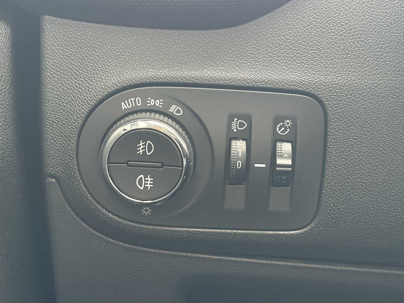 Opel Crossland – 1.5 ECOTEC D 110 CV Elegance  