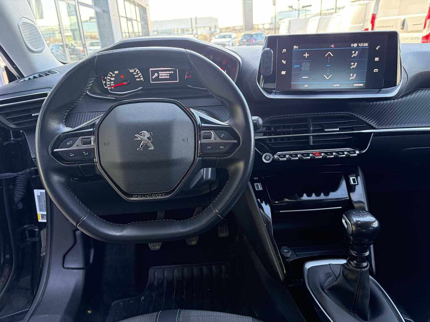 Peugeot 2008 – 1.2 ureTech 100 CV Allure Pack  