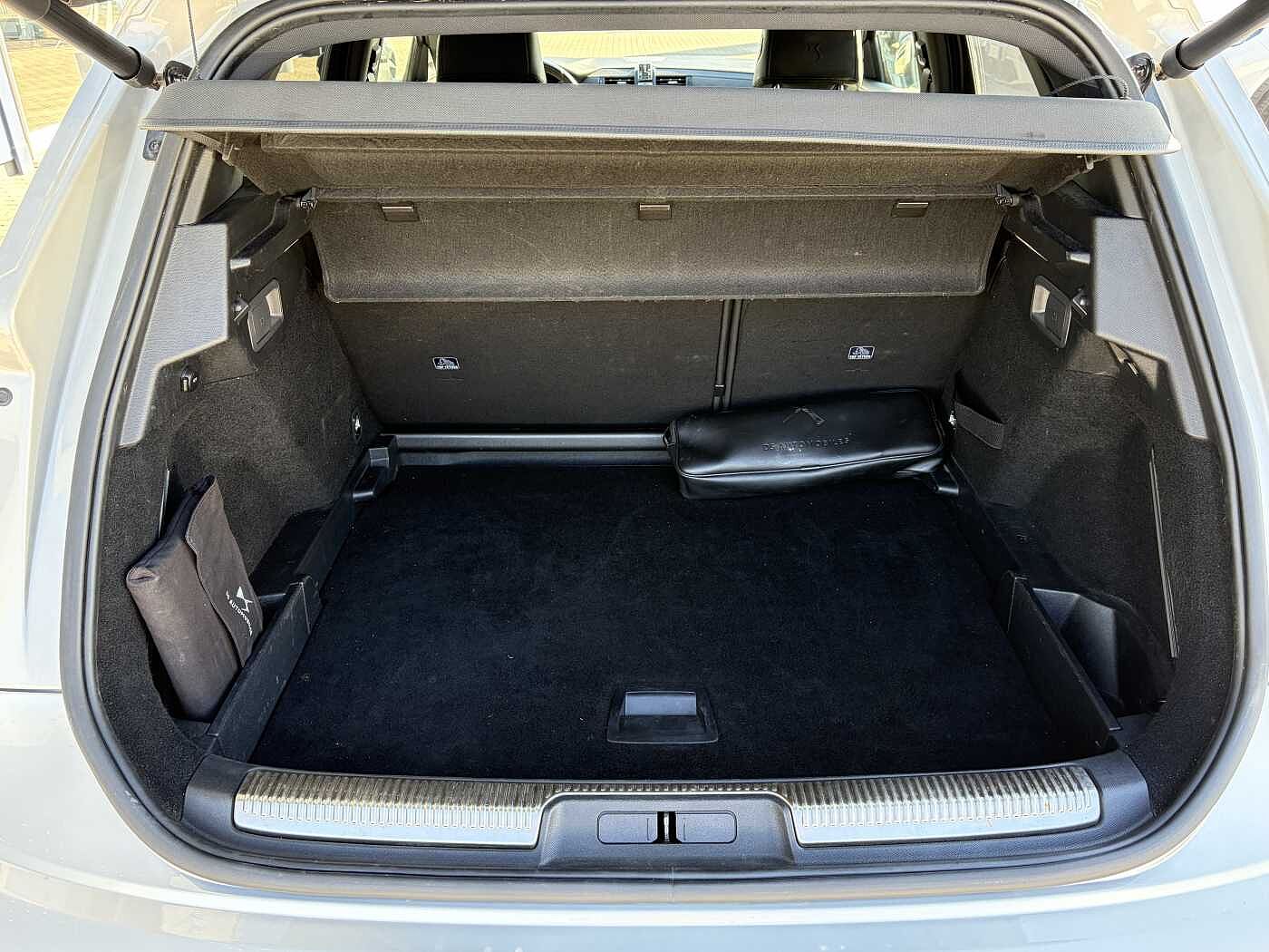 DS DS 7 Crossback – DS 7 Crossback BlueHDi 130 AT8 Grand Chic OPERA  