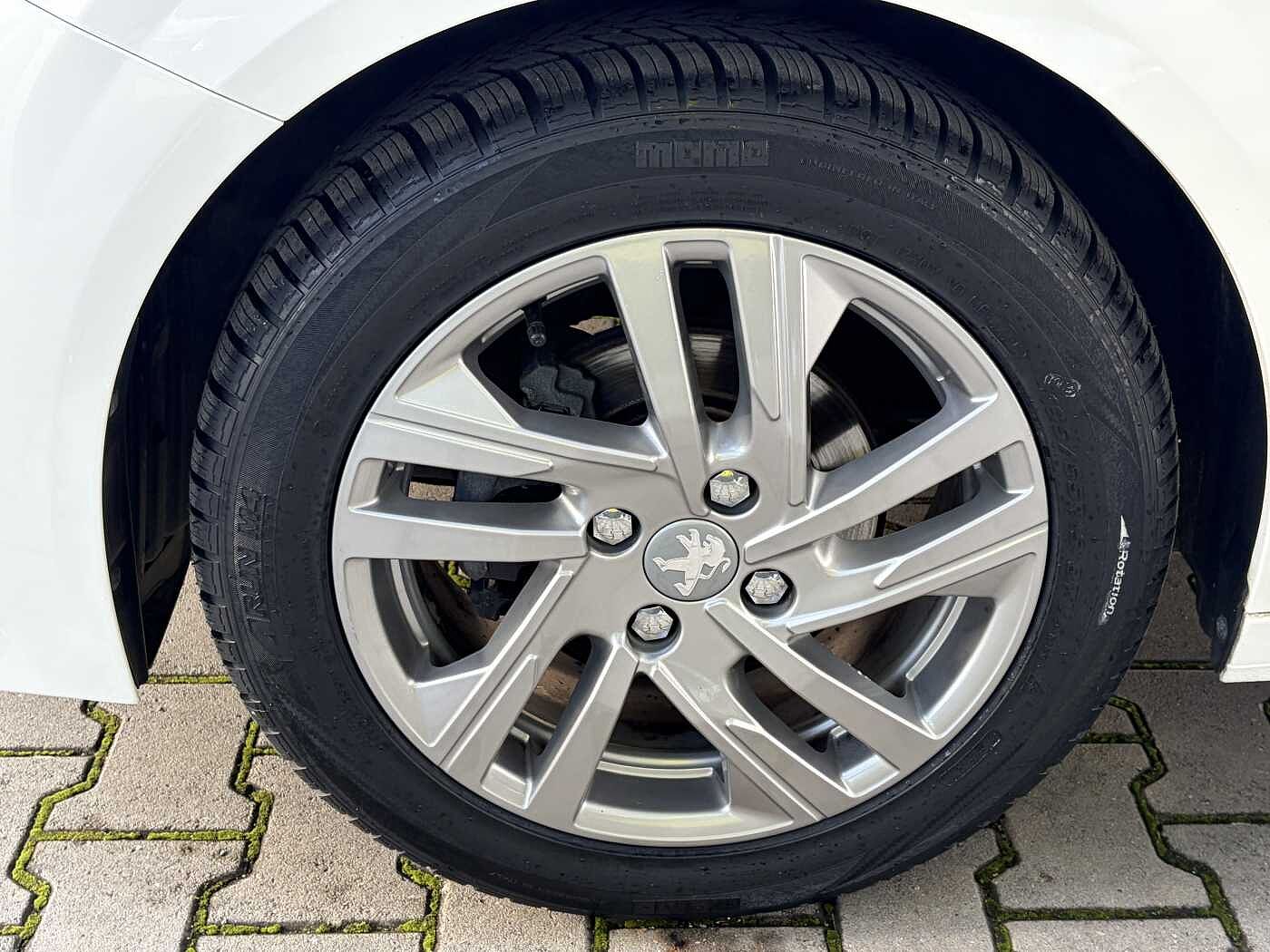 Peugeot 208 – 1.2 PureTech 75 CV Active  