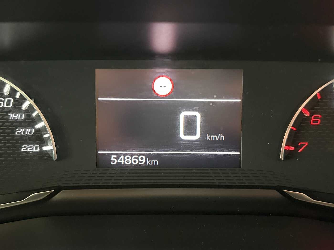 Peugeot 2008 – 1.2 PureTech 100 CV Allure  