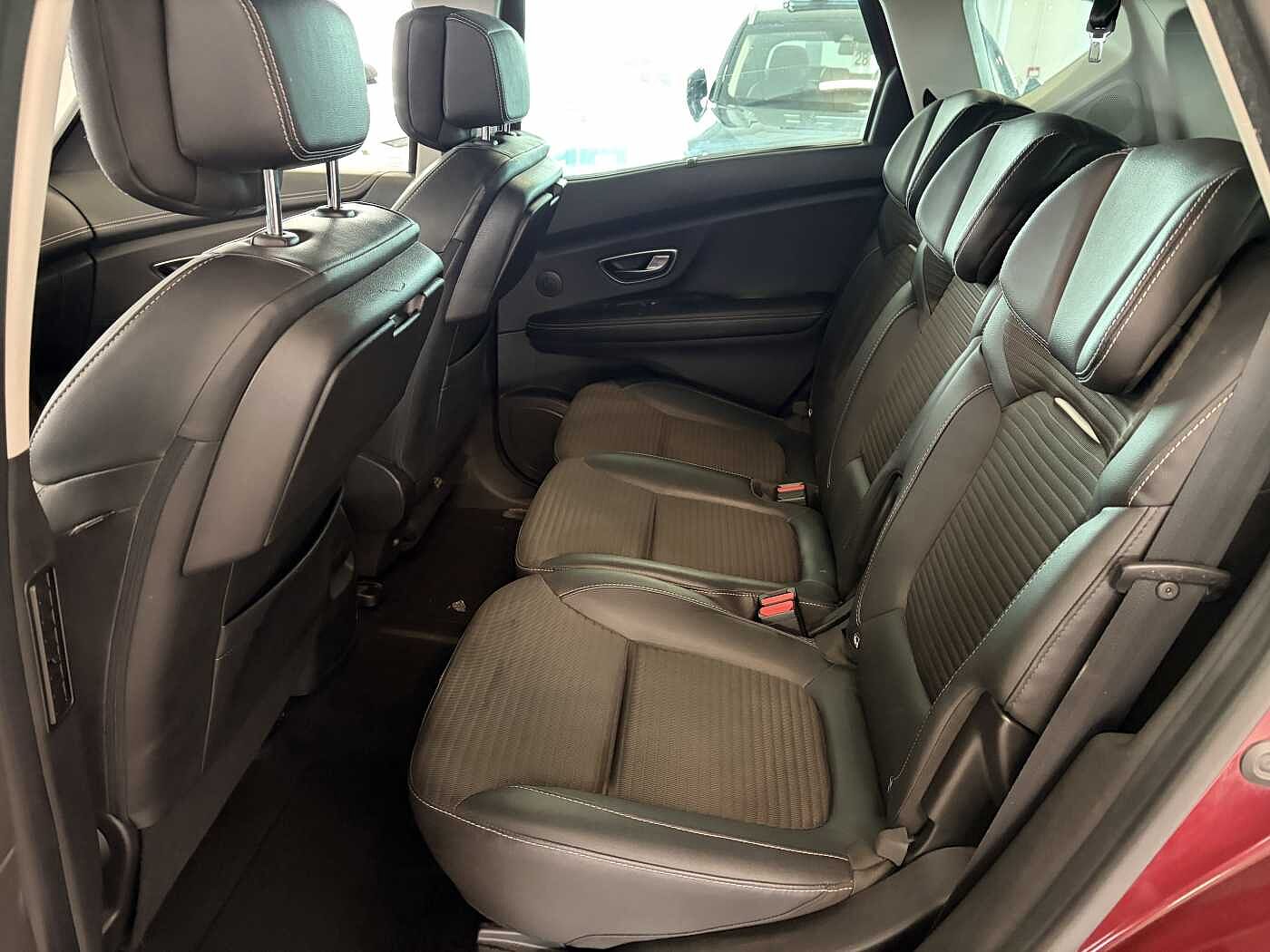 Renault Scenic – 1.5 dCi 110 CV EDC Energy Bose  