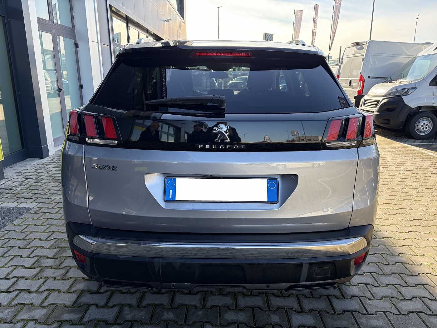 Peugeot 3008 – 1.5 BlueHDi 130 CV Allure  