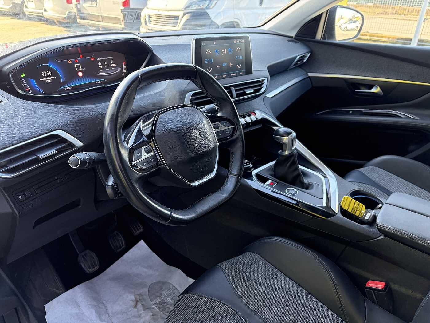 Peugeot 3008 – 1.5 BlueHDi 130 CV Allure  