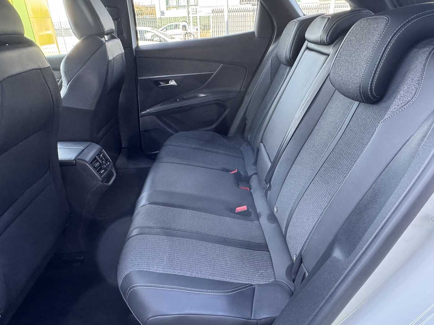 Peugeot 3008 – 1.5 BlueHDi 130 CV EAT8 Allure Pack  