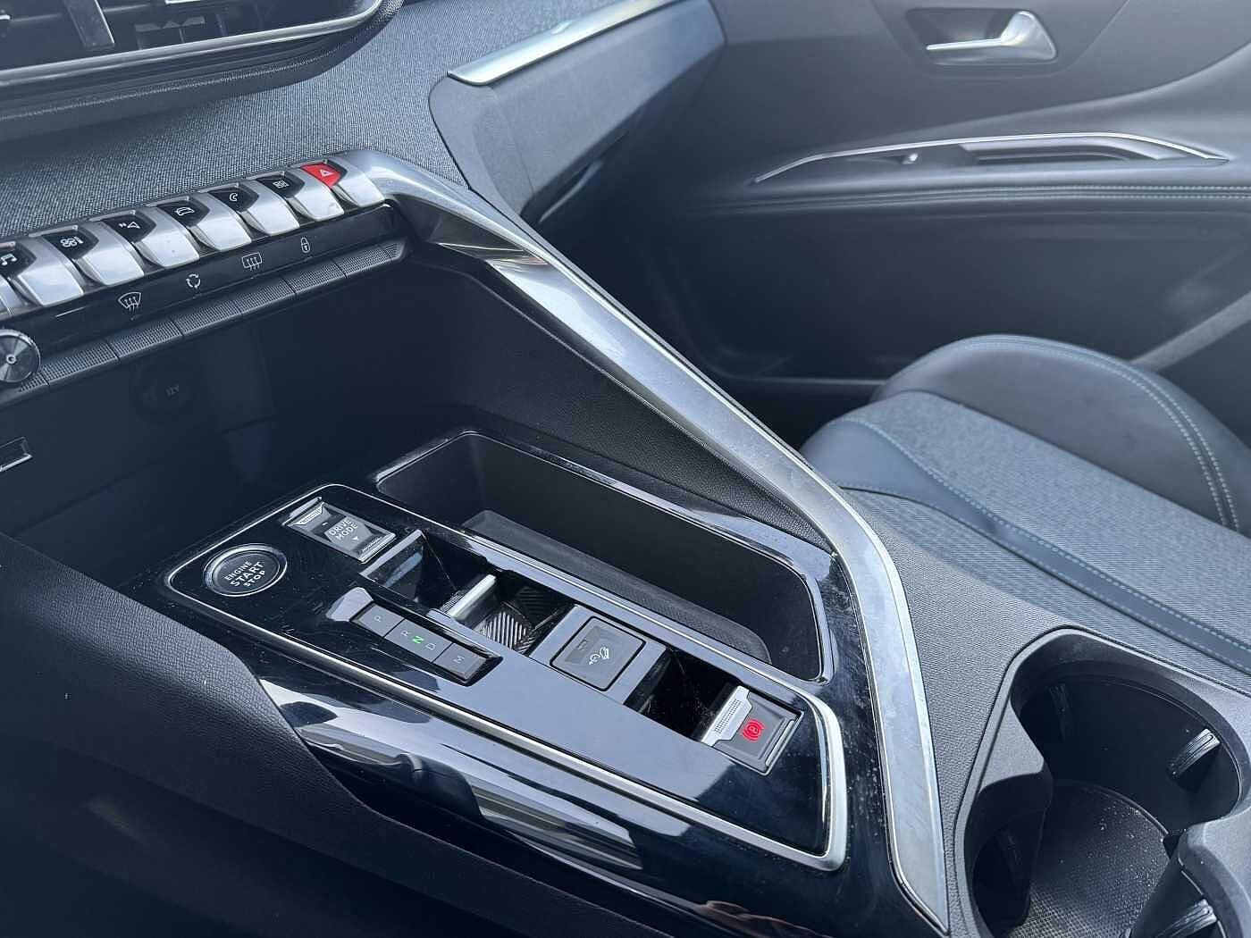 Peugeot 3008 – 1.5 BlueHDi 130 CV EAT8 Allure Pack  