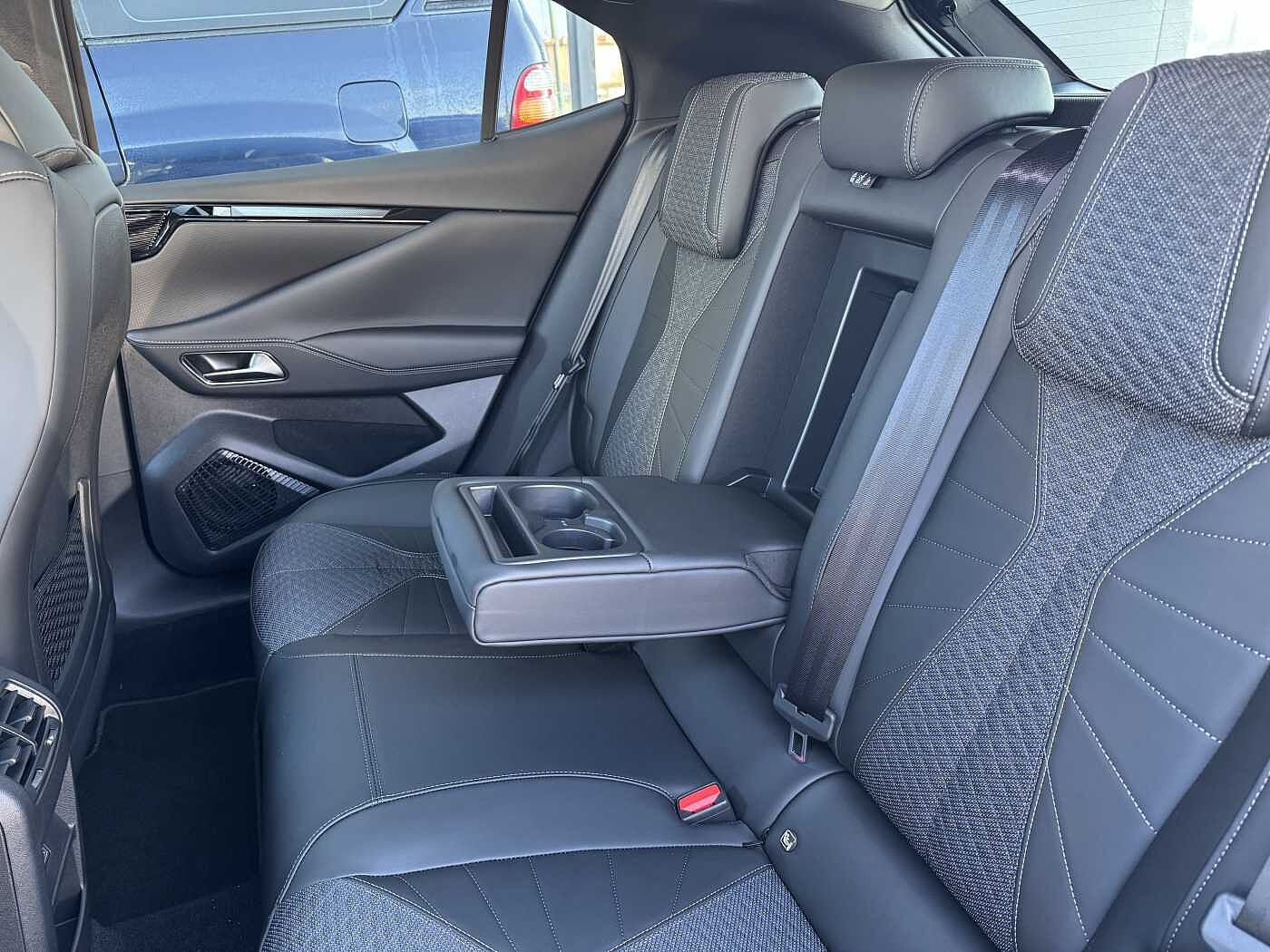 DS DS N 4 – DS Hybrid 145 Pallas  