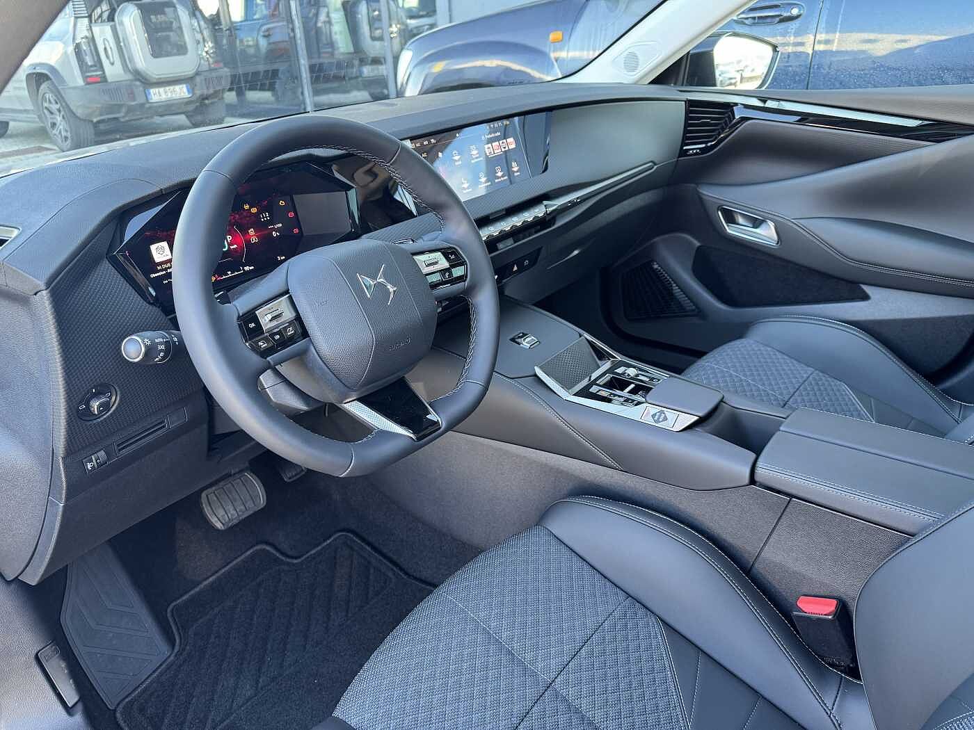 DS DS N 4 – DS Hybrid 145 Pallas  