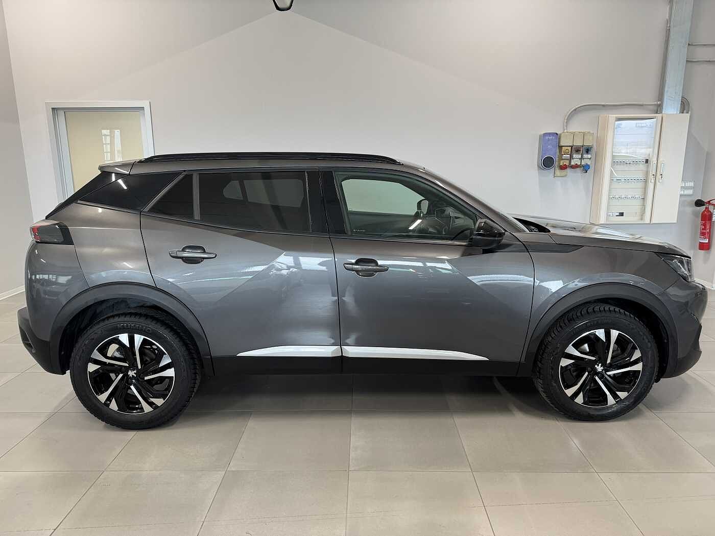 Peugeot 2008 – 1.2 PureTech 100 CV Allure Pack  