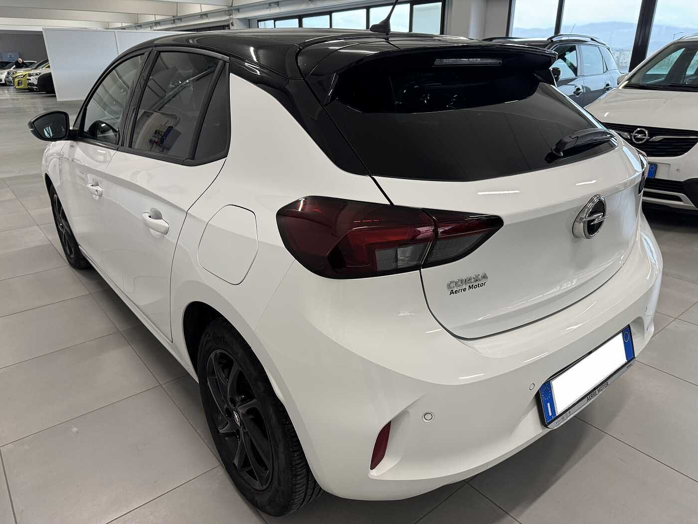 Opel Corsa – 1.2 100 CV Blitz Edition  