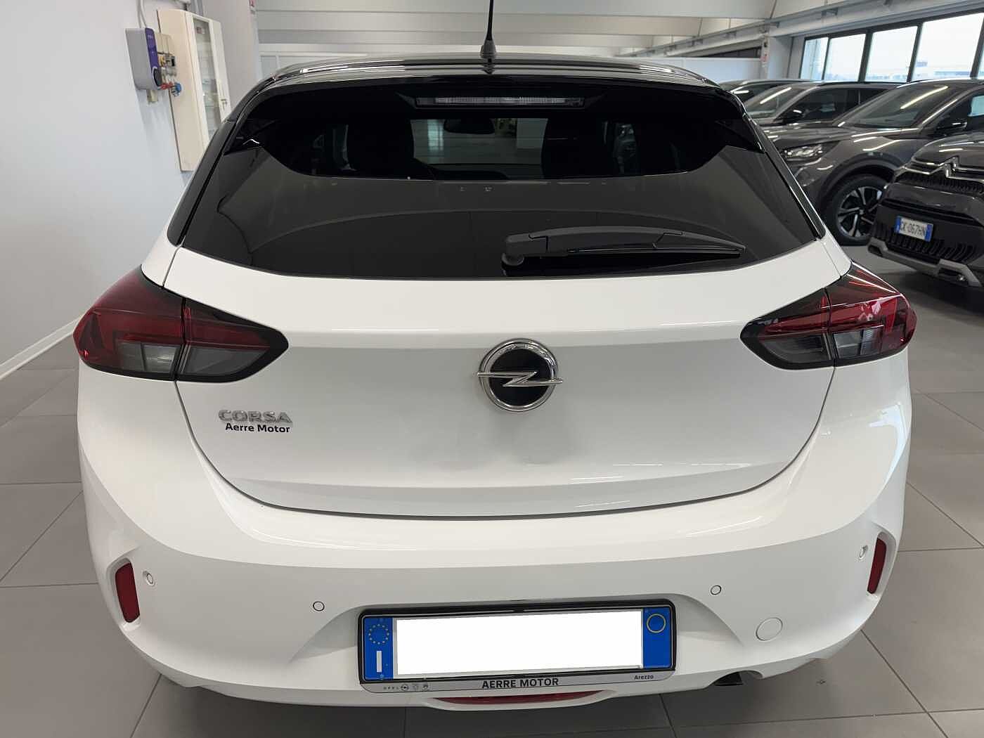 Opel Corsa – 1.2 100 CV Blitz Edition  