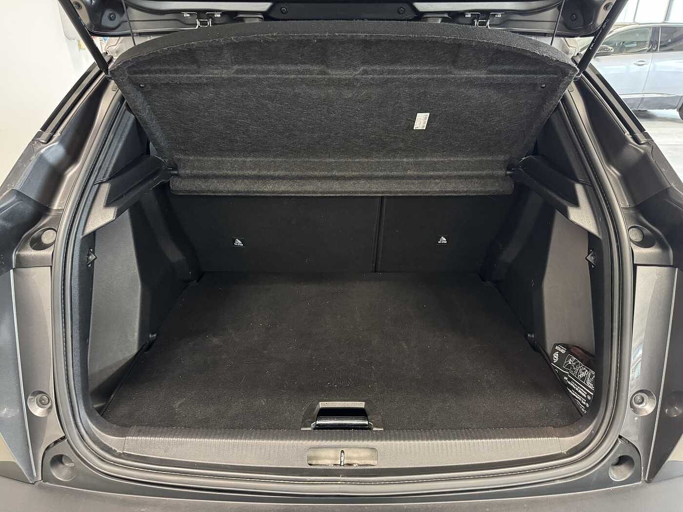 Peugeot 2008 – 1.2 PureTech 130 CV Allure  