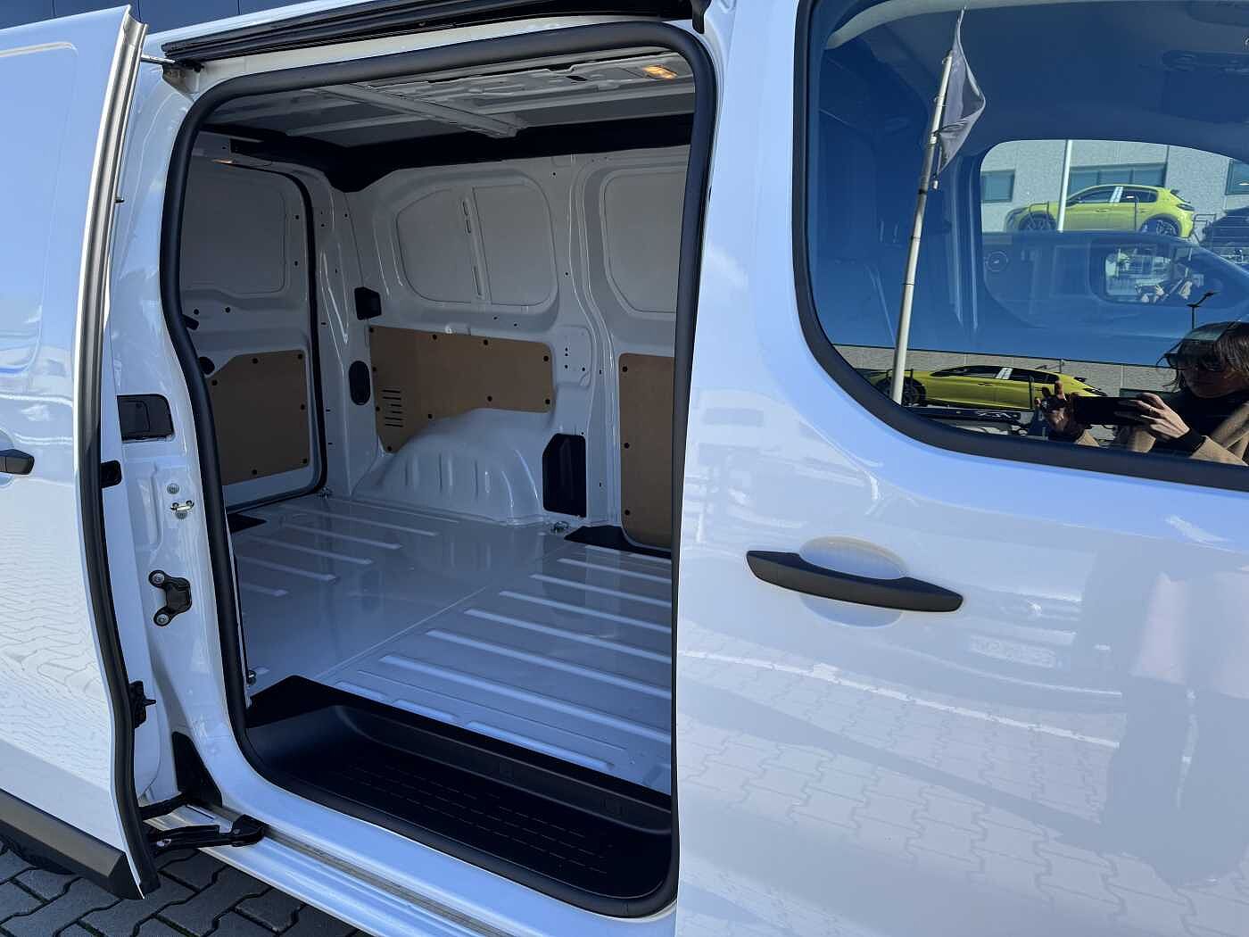 Opel Vivaro – 1.5 Diesel 120 CV PL-TN M  