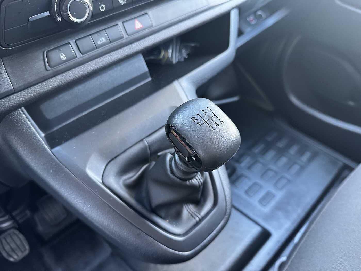 Opel Vivaro – 1.5 Diesel 120 CV PL-TN M  