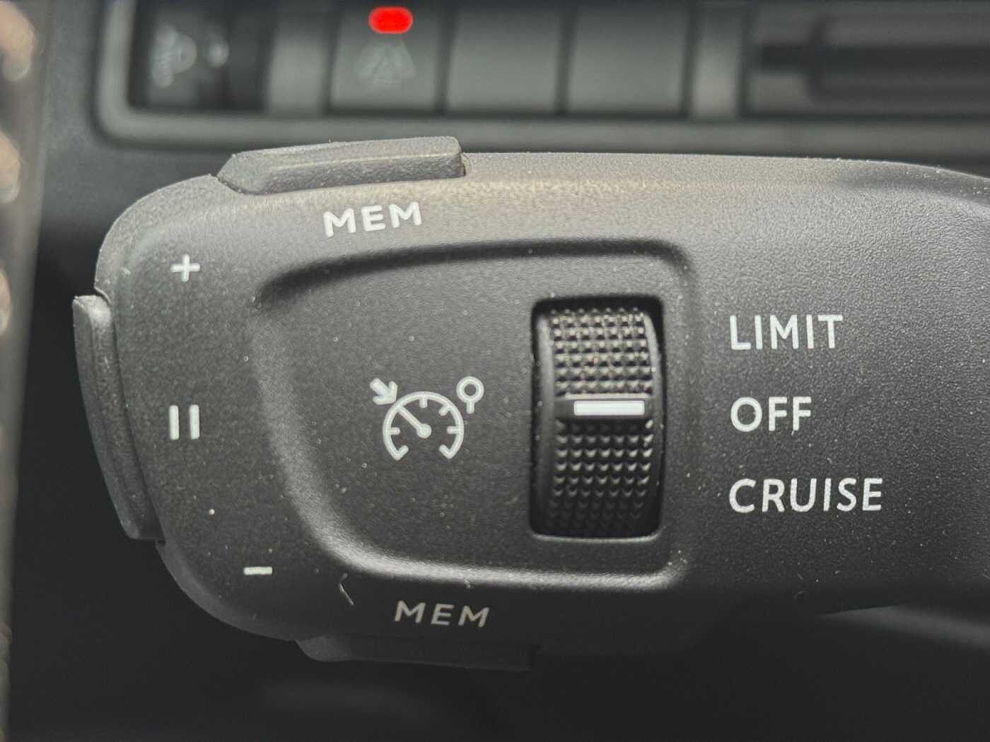 Peugeot 3008 – 1.5 BlueHDi 130 CV EAT8 Allure Pack  