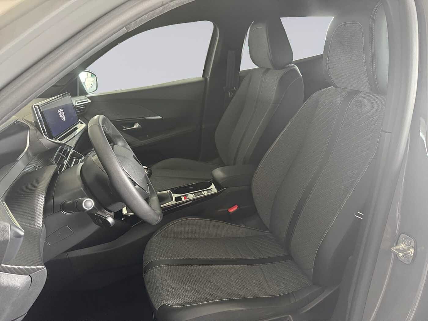 Peugeot 2008 – 1.2 PureTech 100 CV Allure  