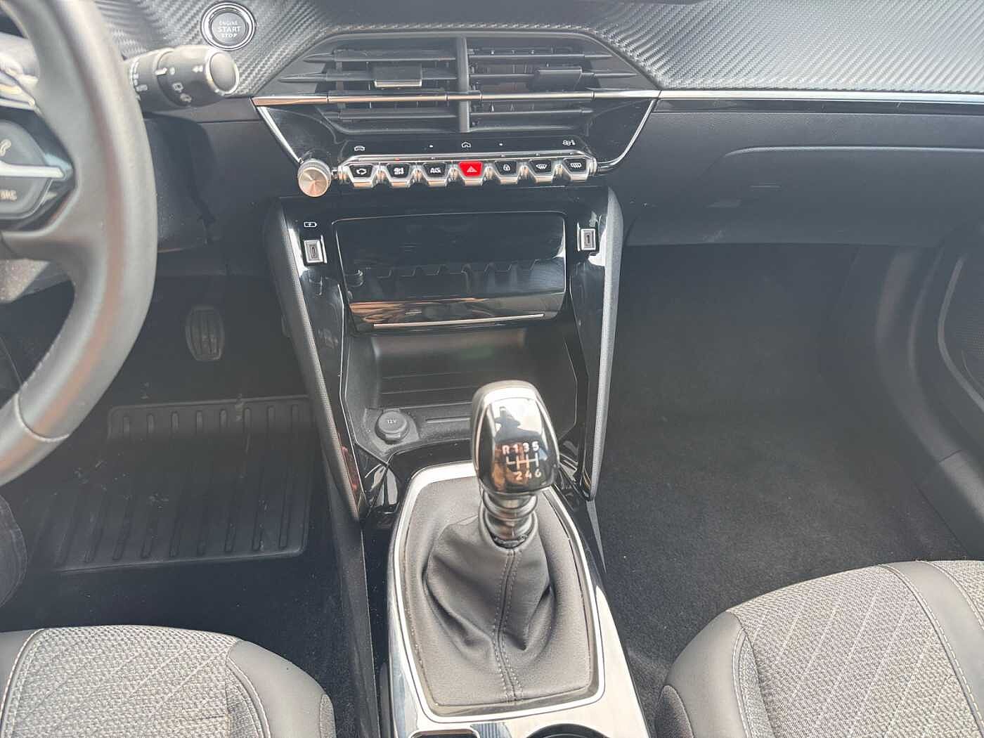 Peugeot 2008 – 1.2 PureTech 100 CV Allure  