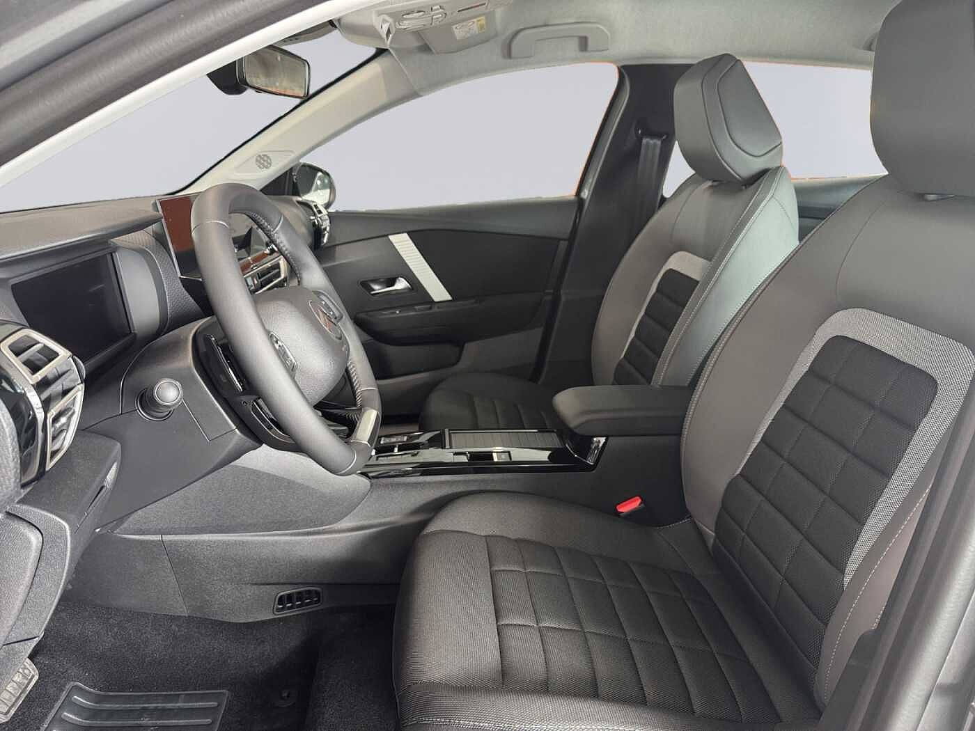 Citroen C4 – Hybrid 145 e-DCS6 PLUS  