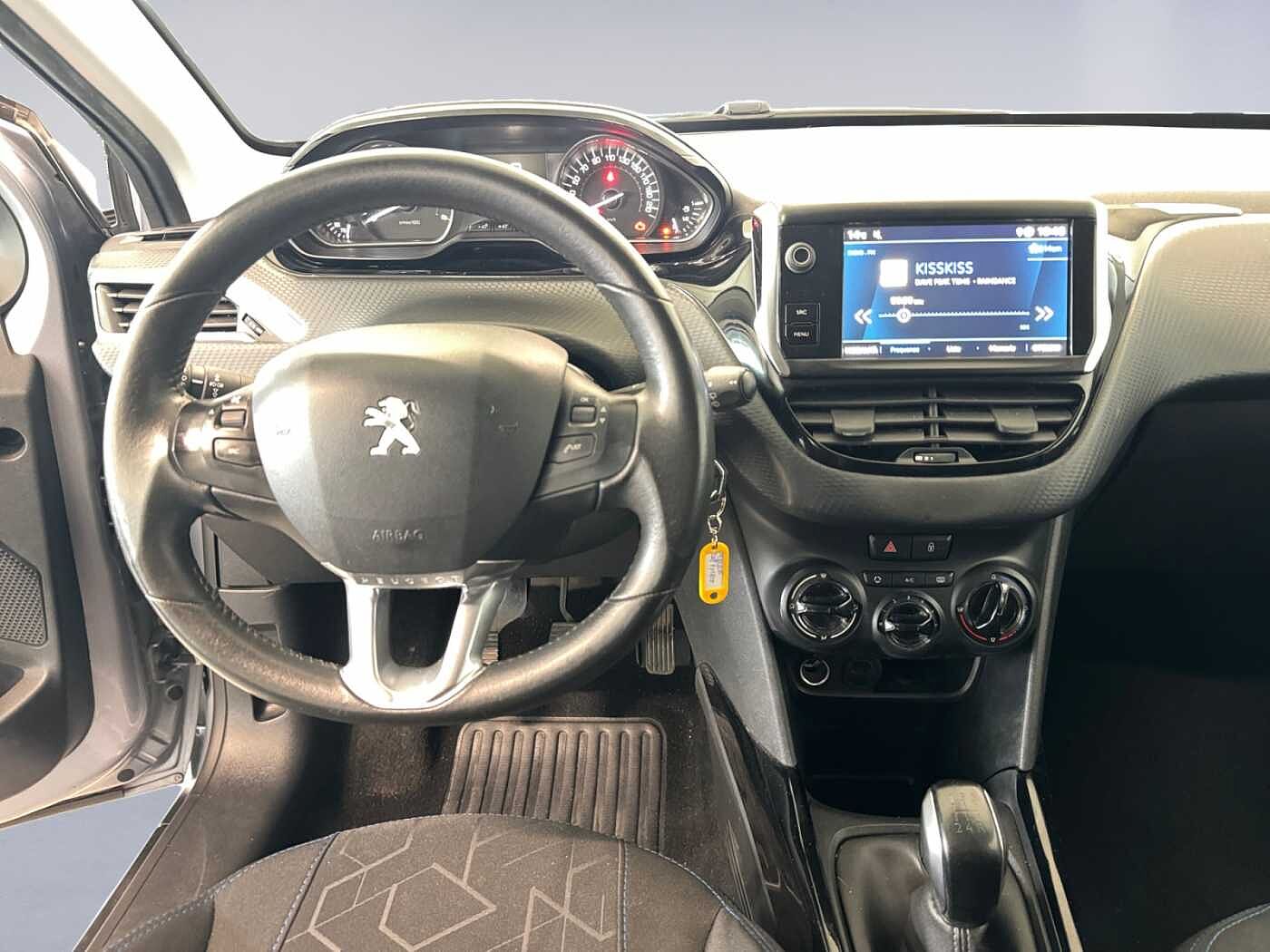 Peugeot 2008 – 1.5 BlueHDi 100 CV Signature  