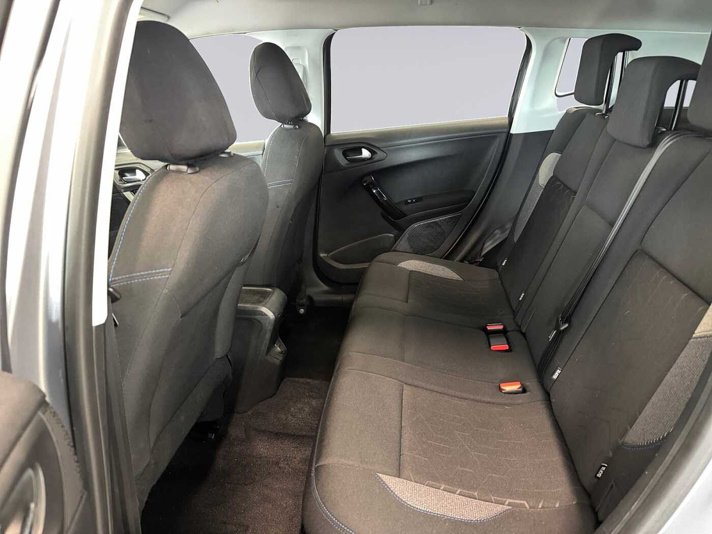 Peugeot 2008 – 1.5 BlueHDi 100 CV Signature  