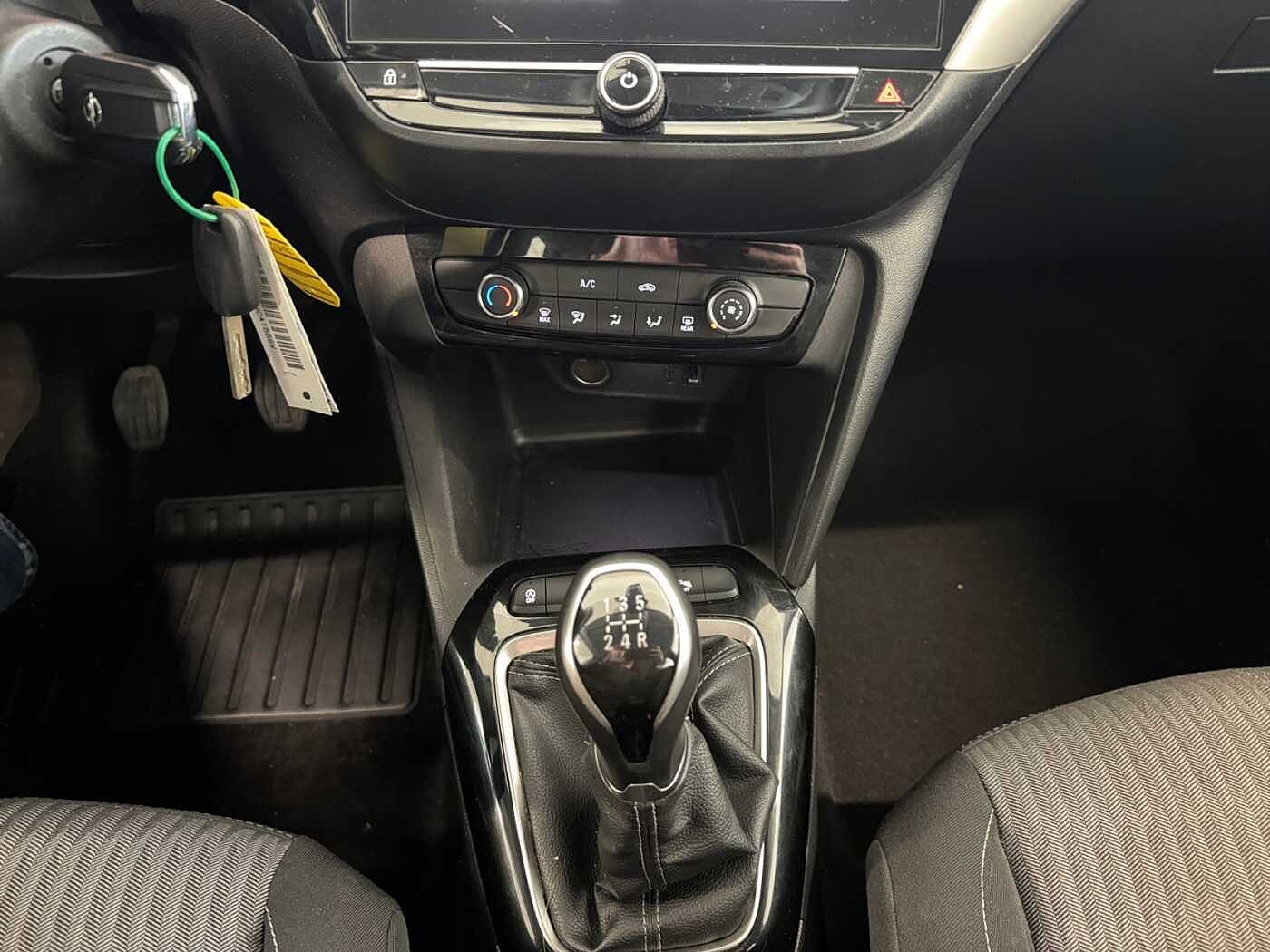 Opel Corsa – 1.2 Edition  