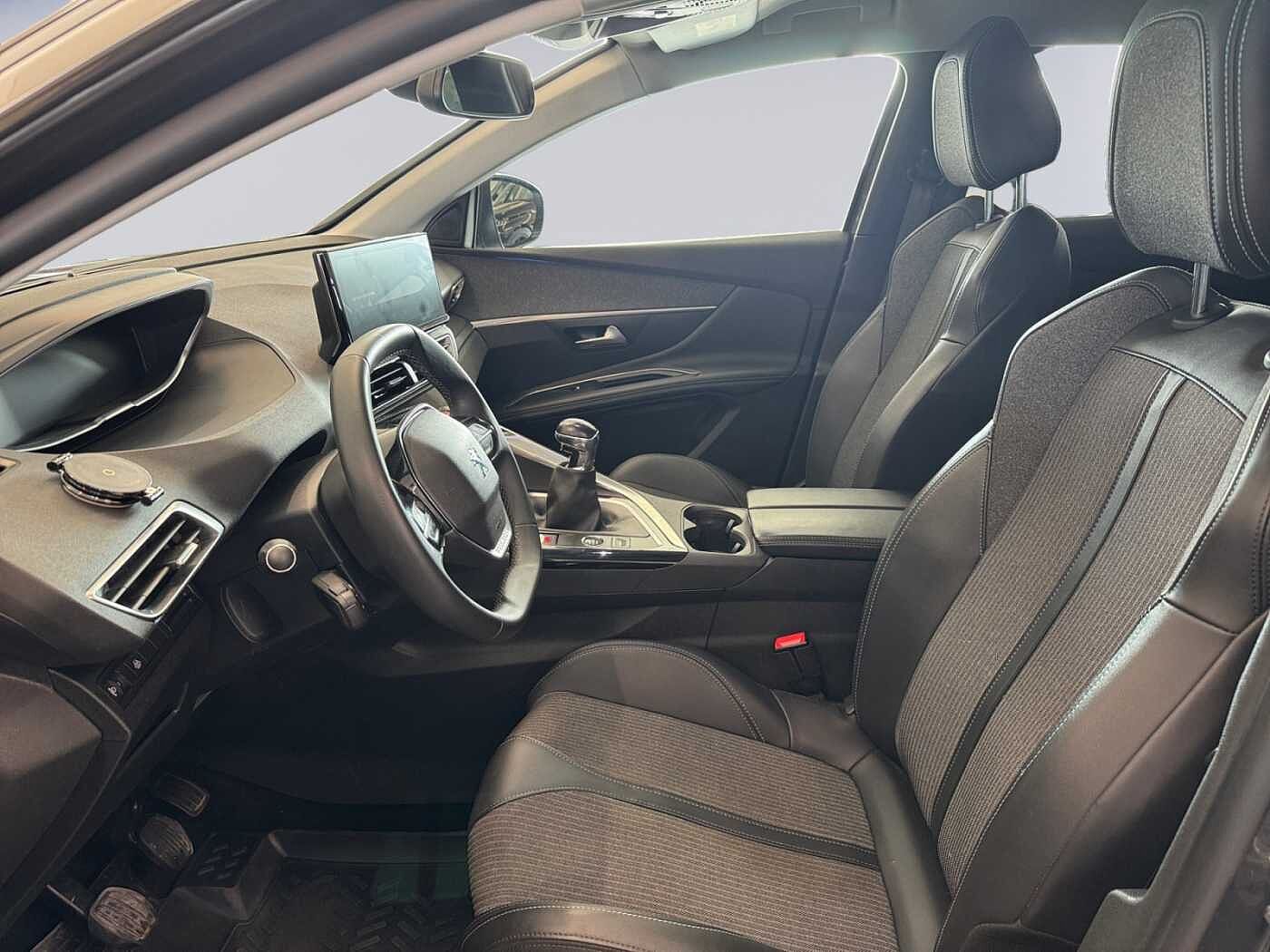 Peugeot 3008 – 1.2 PureTech Turbo 130 CV Allure  