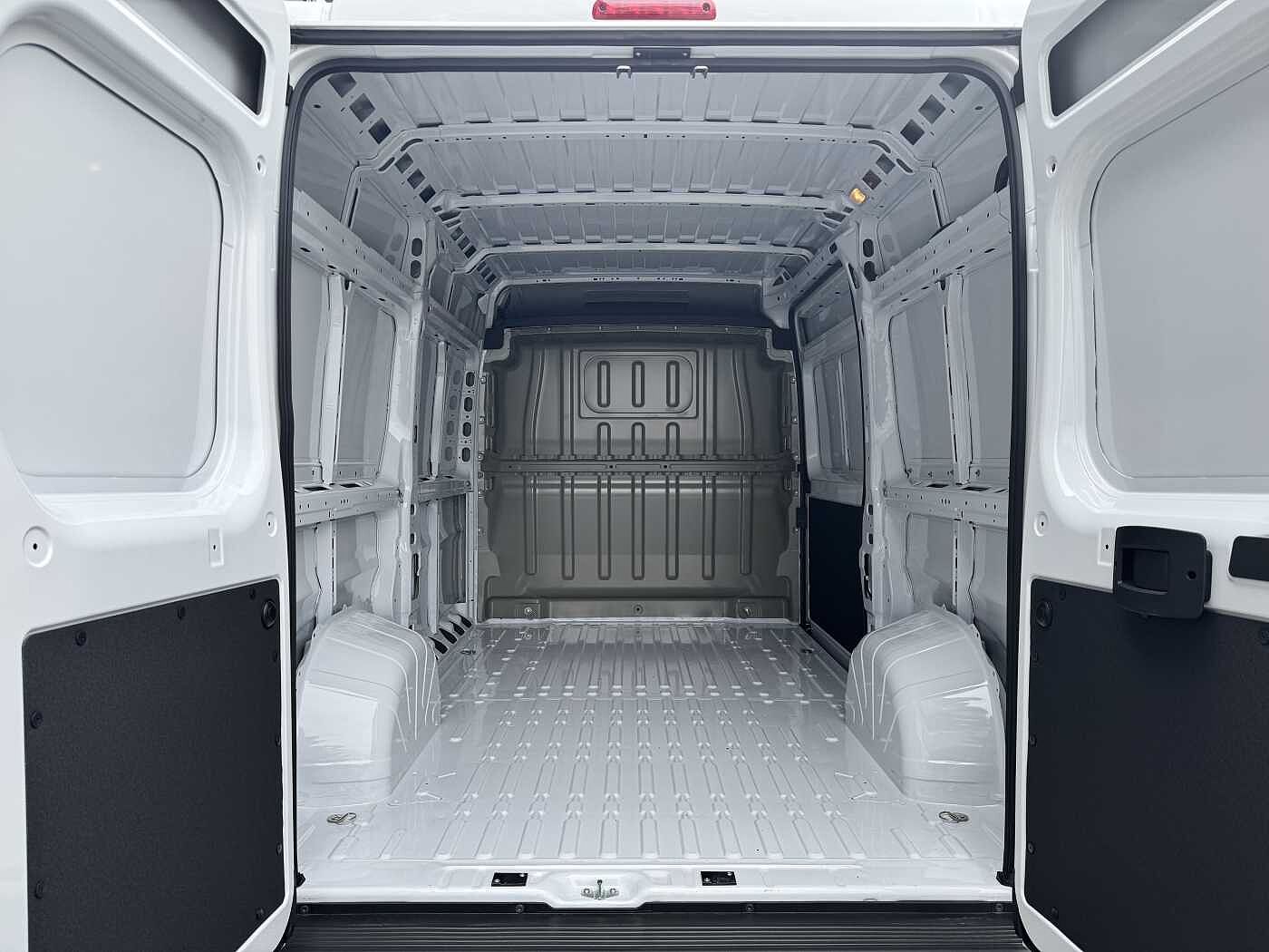 Peugeot Boxer – 33 2.2 BlueHDi 140 CV PM-TM  