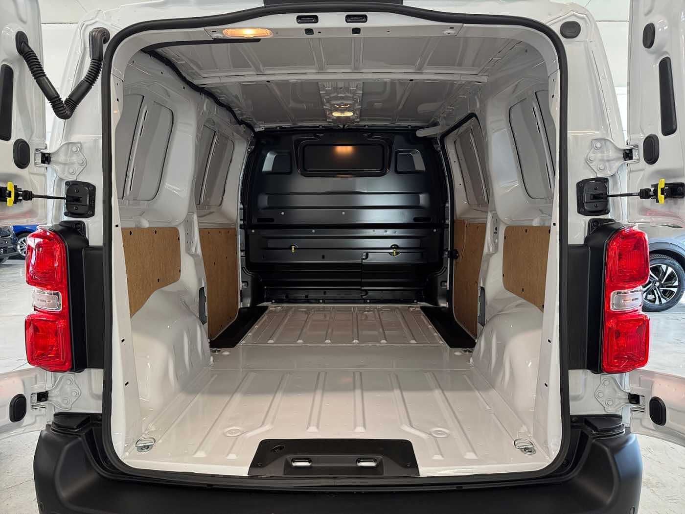 Peugeot Expert – 1.5 BlueHDi 120 CV  PL-TN  