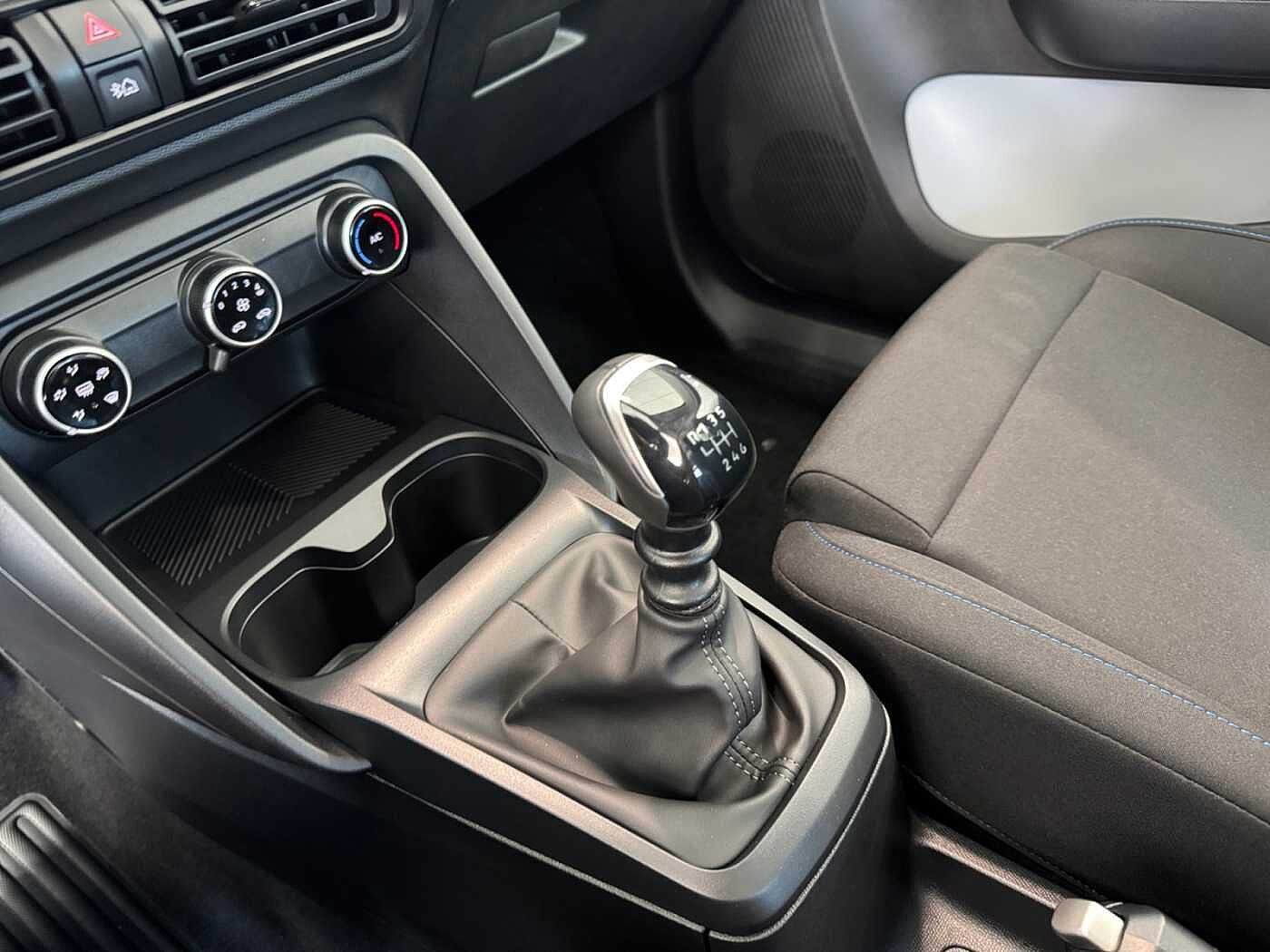 Citroen C3 – 1.2  100 CV You  