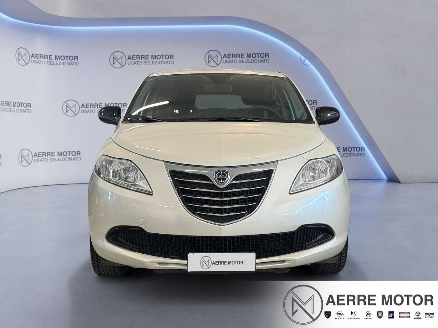 Lancia Ypsilon – 1.2 69 CV GPL Ecochic Silver  