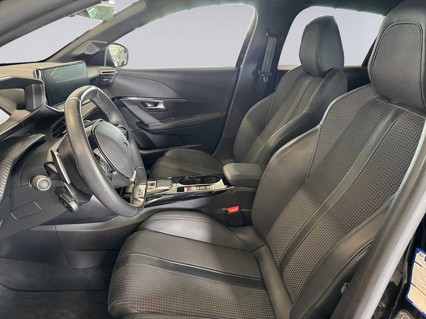 Peugeot 208 – 1.2 PureTech 130 CV  EAT8 GT  