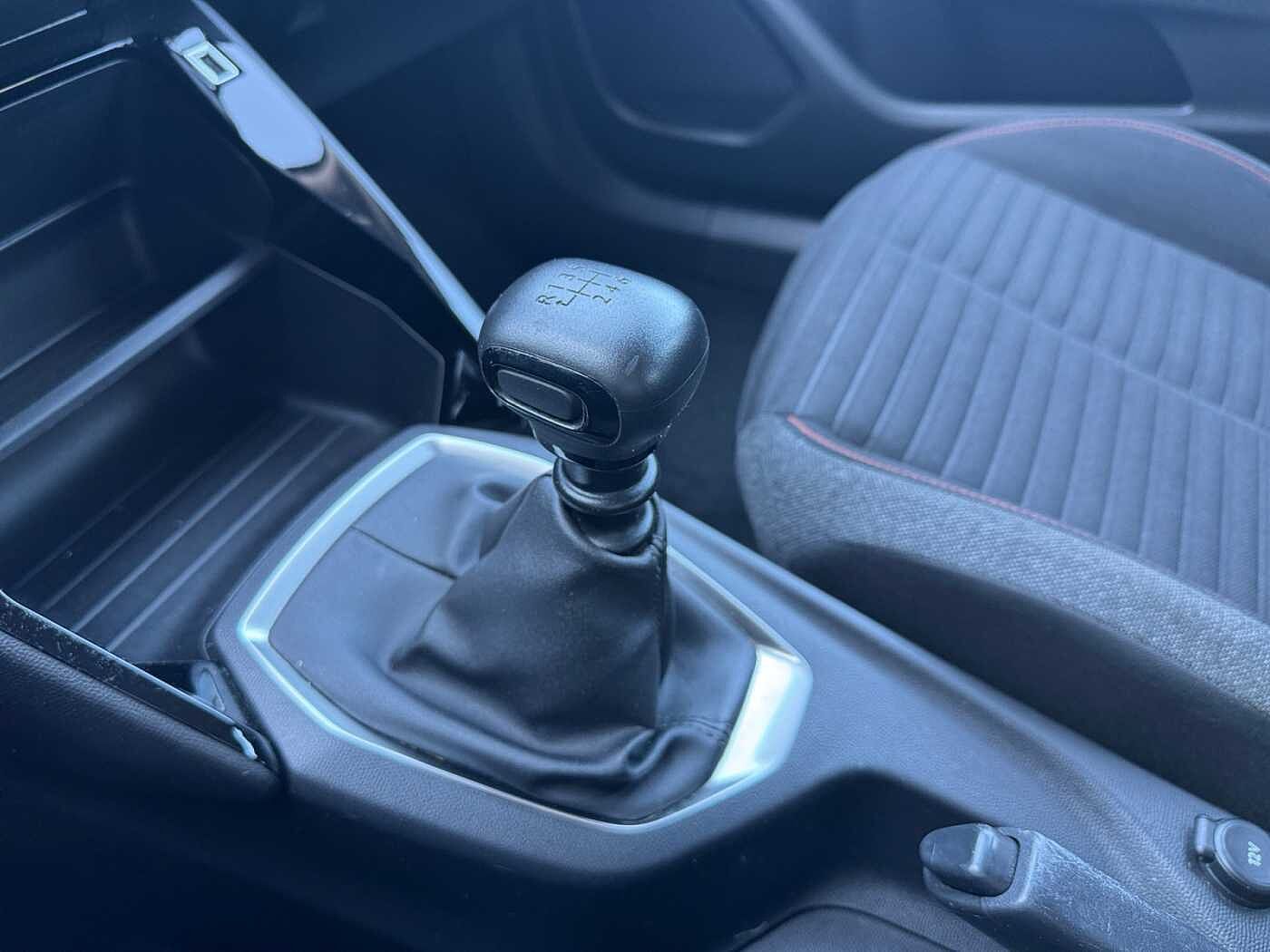 Peugeot 2008 –  