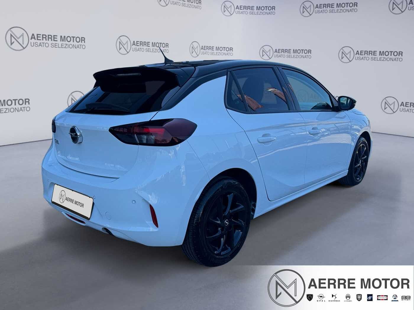 Opel Corsa –  