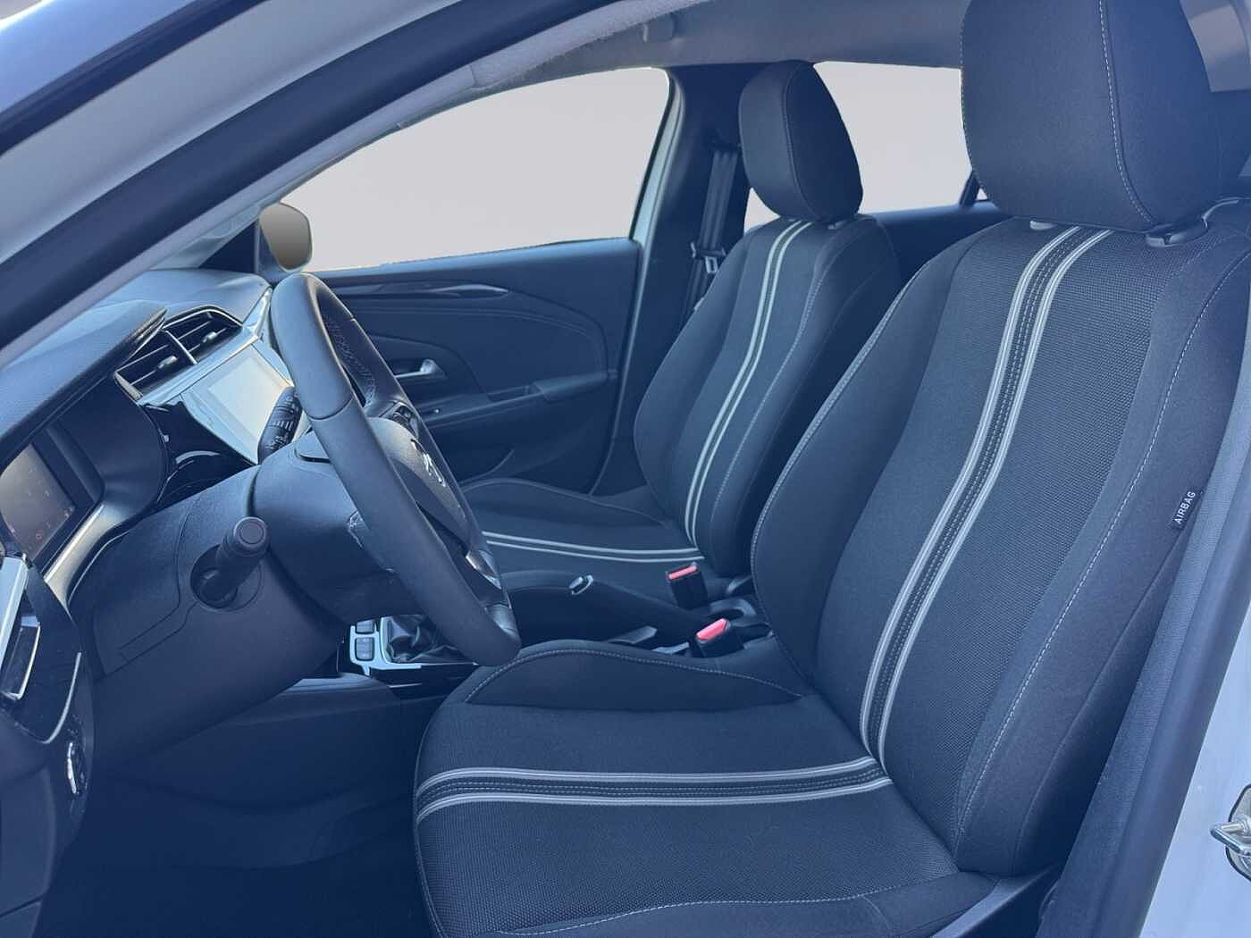 Opel Corsa –  